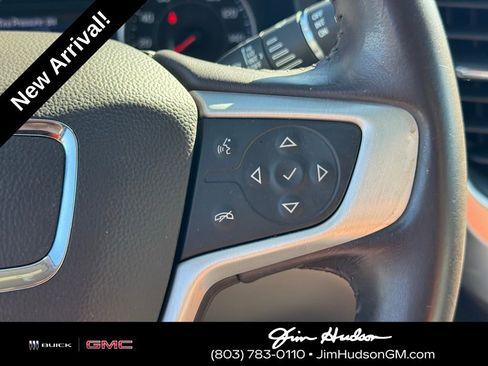 Used 2020 GMC Acadia SLT image 30