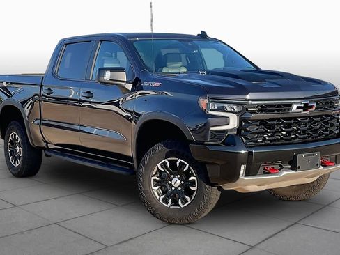 Used 2024 Chevrolet Silverado 1500 ZR2 AWD/4WD image 2