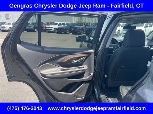 Used 2019 GMC Terrain Denali w/ Advanced Safety Package AWD/4WD image 26