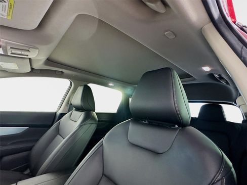 Certified 2025 Nissan Murano SL w/ Cargo Package AWD/4WD image 14