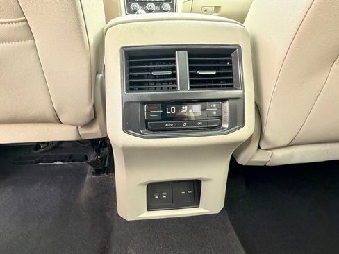 Used 2021 Volkswagen Atlas SEL AWD/4WD image 31