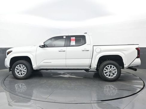 New 2026 Toyota Tacoma SR5 AWD/4WD image 21