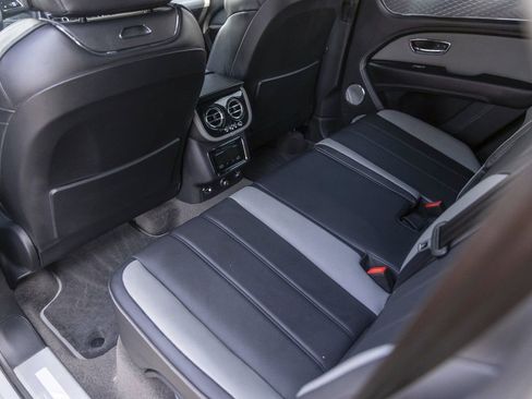 Certified 2025 Bentley Bentayga AWD/4WD image 52