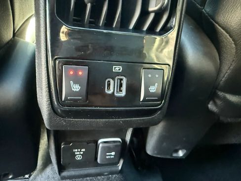 Used 2022 Jeep Compass Limited w/ (RED) Package AWD/4WD image 23