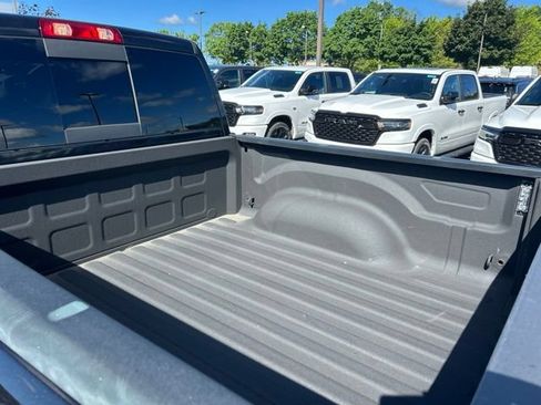 Used 2018 RAM 1500 Big Horn AWD/4WD image 9