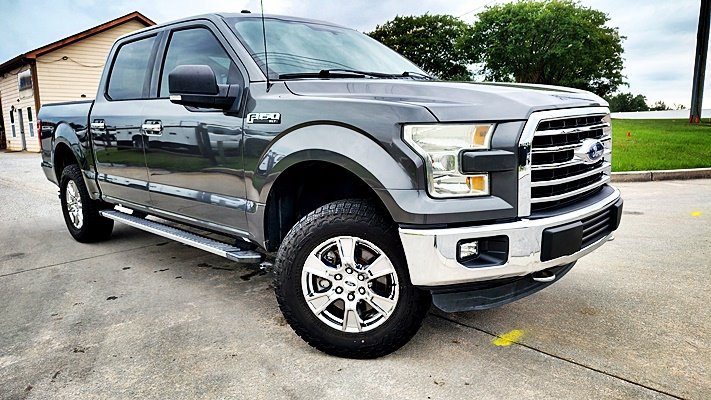 Used 2015 Ford F150 XLT w/ Equipment Group 301A Mid AWD/4WD image 2