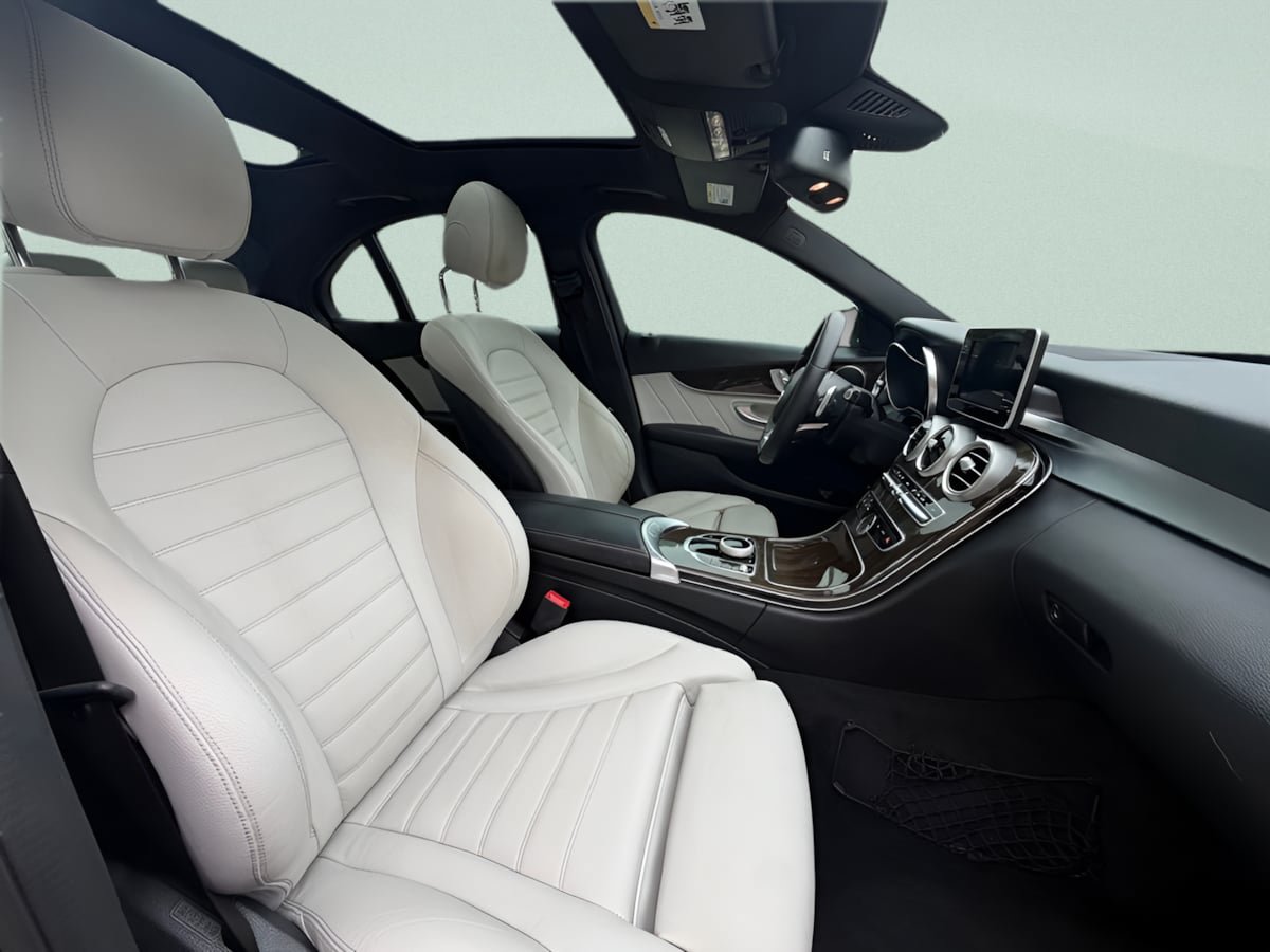 Used 2018 Mercedes-Benz C 300 4MATIC Sedan image 12
