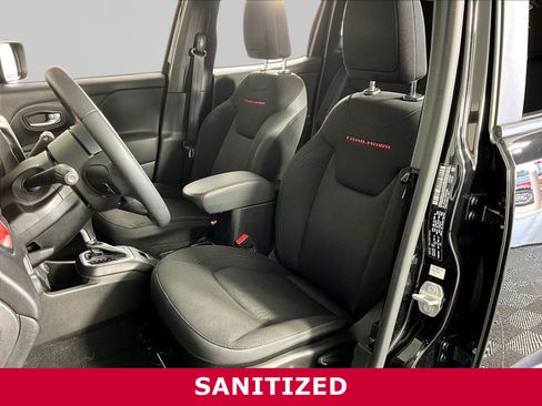 Used 2023 Jeep Renegade Trailhawk AWD/4WD image 19
