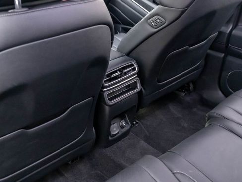 Used 2025 Genesis GV80 2.5T Standard AWD/4WD image 19