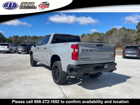 Used 2024 Chevrolet Silverado 1500 Custom Trail Boss w/ LPO, Dark Essentials Package image 5