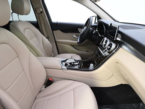 Used 2016 Mercedes-Benz GLC 300 4MATIC image 16