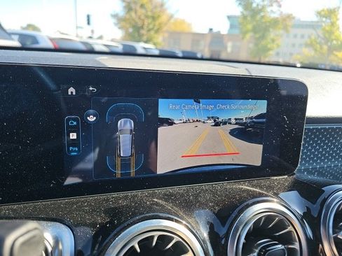 Certified 2025 Mercedes-Benz GLB 250 4MATIC image 27