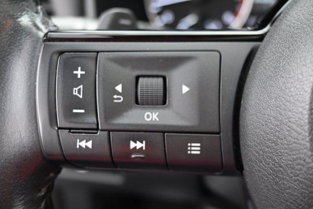Used 2023 Nissan Rogue SL w/ SL Premium Package AWD/4WD image 18