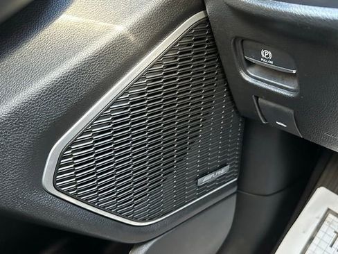 Used 2022 Jeep Grand Cherokee Limited 4xe w/ Luxury Tech Group II image 21