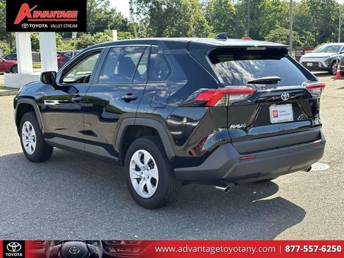 Used 2024 Toyota RAV4 LE AWD/4WD image 10