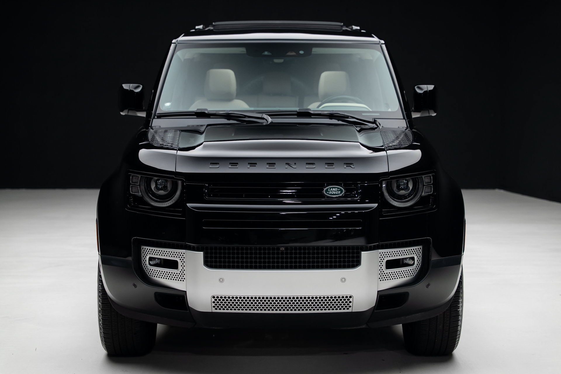 Used 2024 Land Rover Defender 110 S AWD/4WD image 7