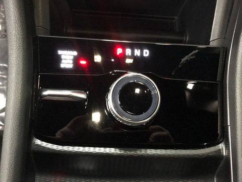 Used 2025 Jeep Grand Cherokee Limited image 22