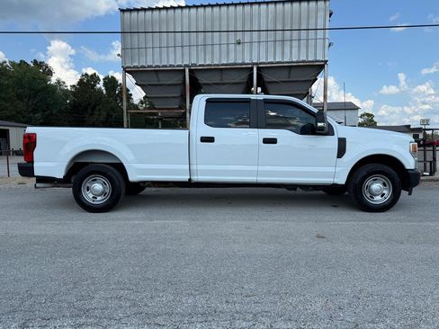Used 2022 Ford F250 XL w/ Power Equipment Group RWD image 6