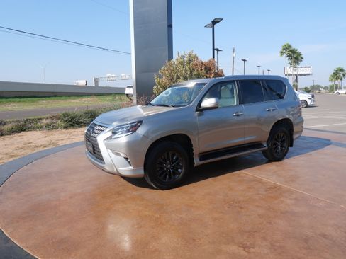 Used 2023 Lexus GX 460 Premium image 5