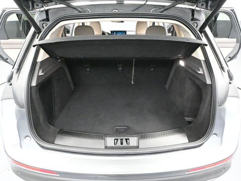 Used 2024 Lincoln Corsair Reserve w/ Towing Package image 40