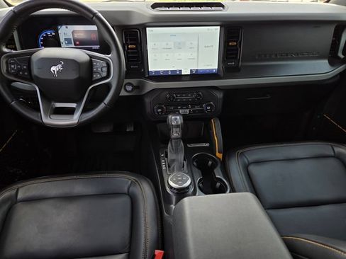 Used 2023 Ford Bronco Badlands AWD/4WD image 8