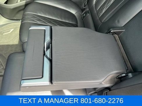 Used 2020 BMW X7 xDrive40i w/ M Sport Package AWD/4WD image 37