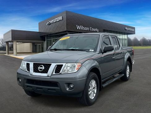Used 2016 Nissan Frontier SV w/ SV Value Truck Package AWD/4WD image 1