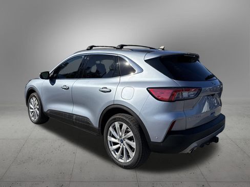 Certified 2022 Ford Escape Titanium w/ Titanium Elite Package image 3