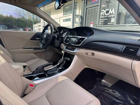 Used 2013 Honda Accord EX-L image 22