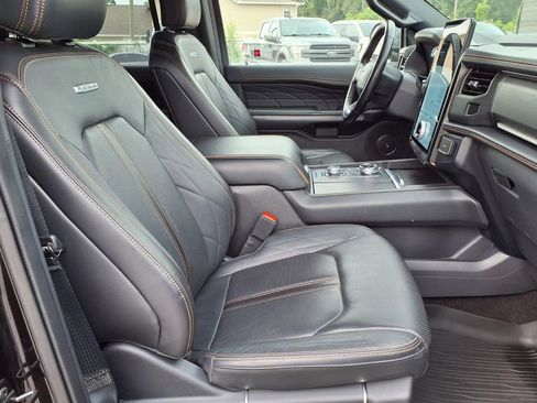 Used 2022 Ford Expedition Max Platinum AWD/4WD image 14
