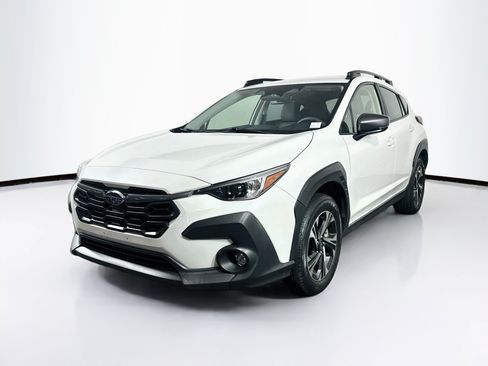 Used 2024 Subaru Crosstrek 2.0i Premium w/ Crosstrek Mirror Package AWD/4WD image 3