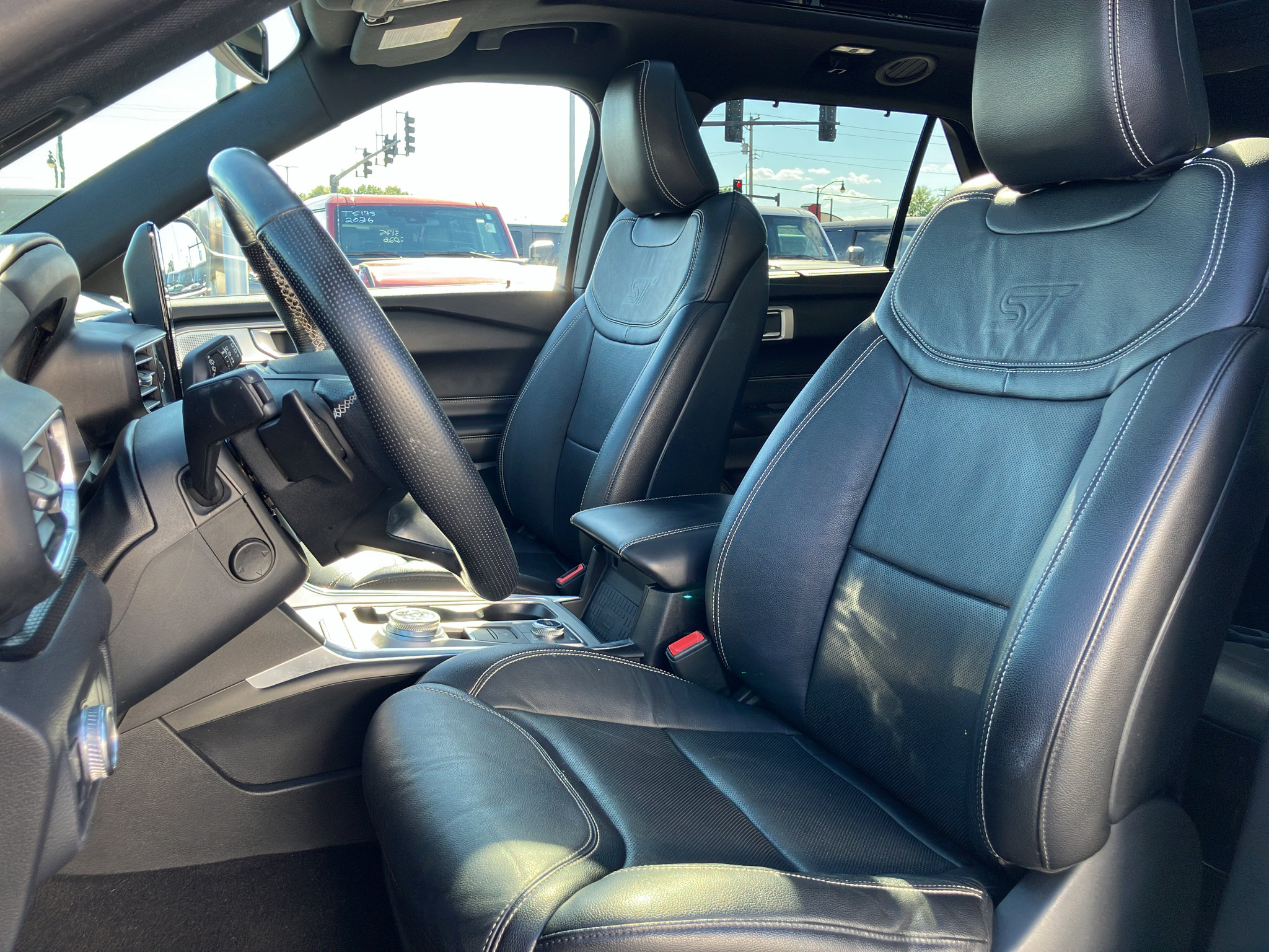 Used 2020 Ford Explorer ST w/ Premium Technology Package AWD/4WD image 29