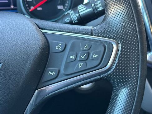Used 2021 Chevrolet Equinox LT w/ LPO, Cargo Package AWD/4WD image 27