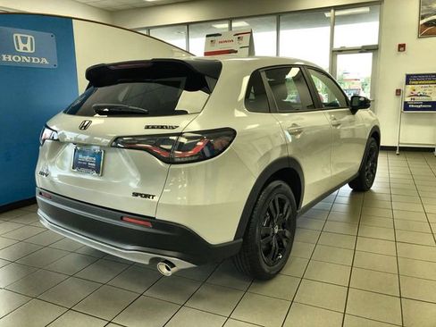 New 2026 Honda HR-V Sport image 5
