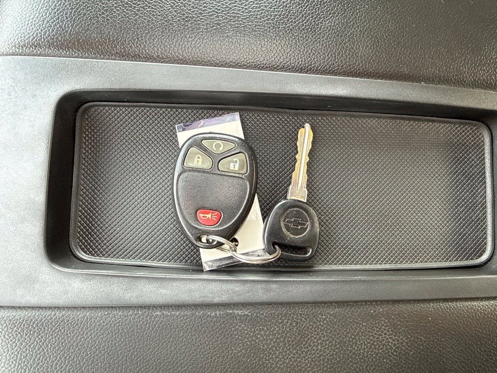 Used 2011 Chevrolet Avalanche LT w/ Luxury Package AWD/4WD image 23