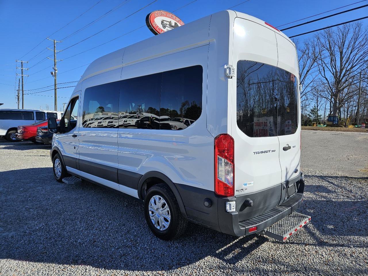Used 2016 Ford Transit 350 XLT RWD image 5
