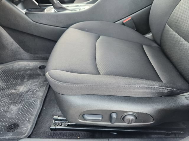 Used 2025 Chevrolet Malibu LT FWD image 25