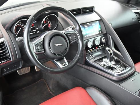 Used 2019 Jaguar F-TYPE R AWD/4WD image 24