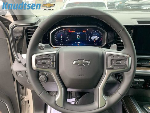 Used 2026 Chevrolet Silverado 1500 RST AWD/4WD image 26