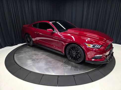 Used 2017 Ford Mustang GT Premium w/ GT Performance Package image 13