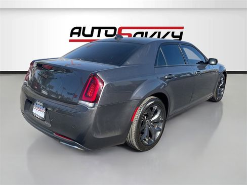 Used 2022 Chrysler 300 S image 7
