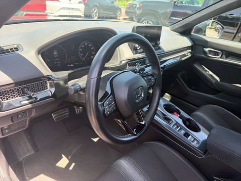 Used 2023 Honda Civic Sport image 17