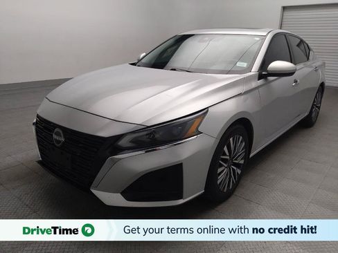 Used 2023 Nissan Altima 2.5 SV w/ SV Premium Package FWD image 1