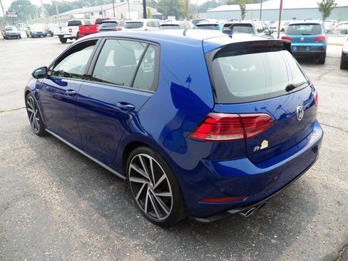 Used 2018 Volkswagen Golf 4-Door AWD/4WD image 3