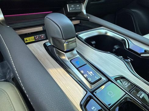 Used 2025 Lexus RX 450h AWD w/ Convenience Package image 35