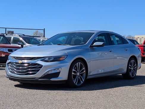 Used 2021 Chevrolet Malibu LT FWD image 6