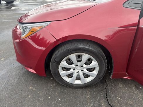 Used 2022 Toyota Corolla LE image 28