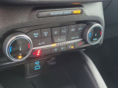 Certified 2022 Ford Escape SE w/ Convenience Package image 30