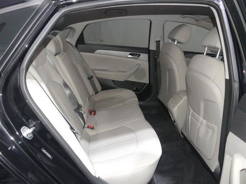 Used 2018 Hyundai Sonata SE image 28