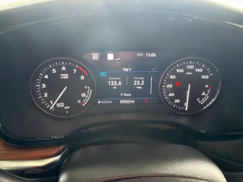 Used 2022 Cadillac XT5 Premium Luxury w/ Technology Package AWD/4WD image 9